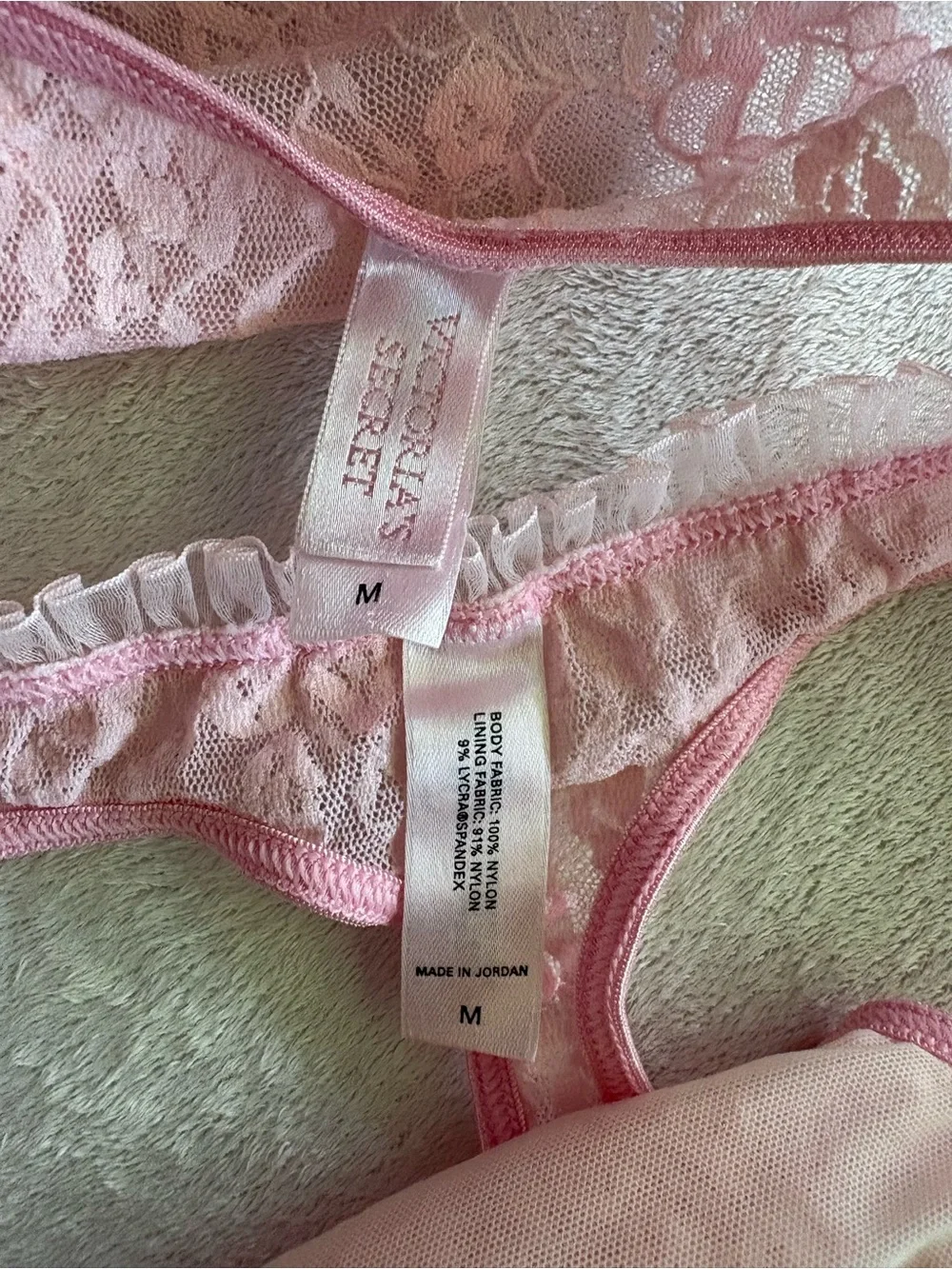 Victoria Secret Bustier AND panty ASO Sydney Carlson Size M Baby‎ Pink Lace Y2K